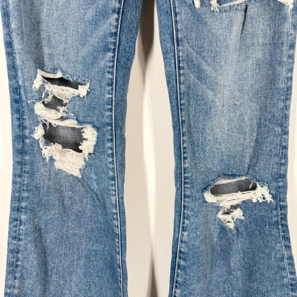 American Eagle‎ Women 6 Long Tall Blue Distressed Flare Jeans Next Level Stretch